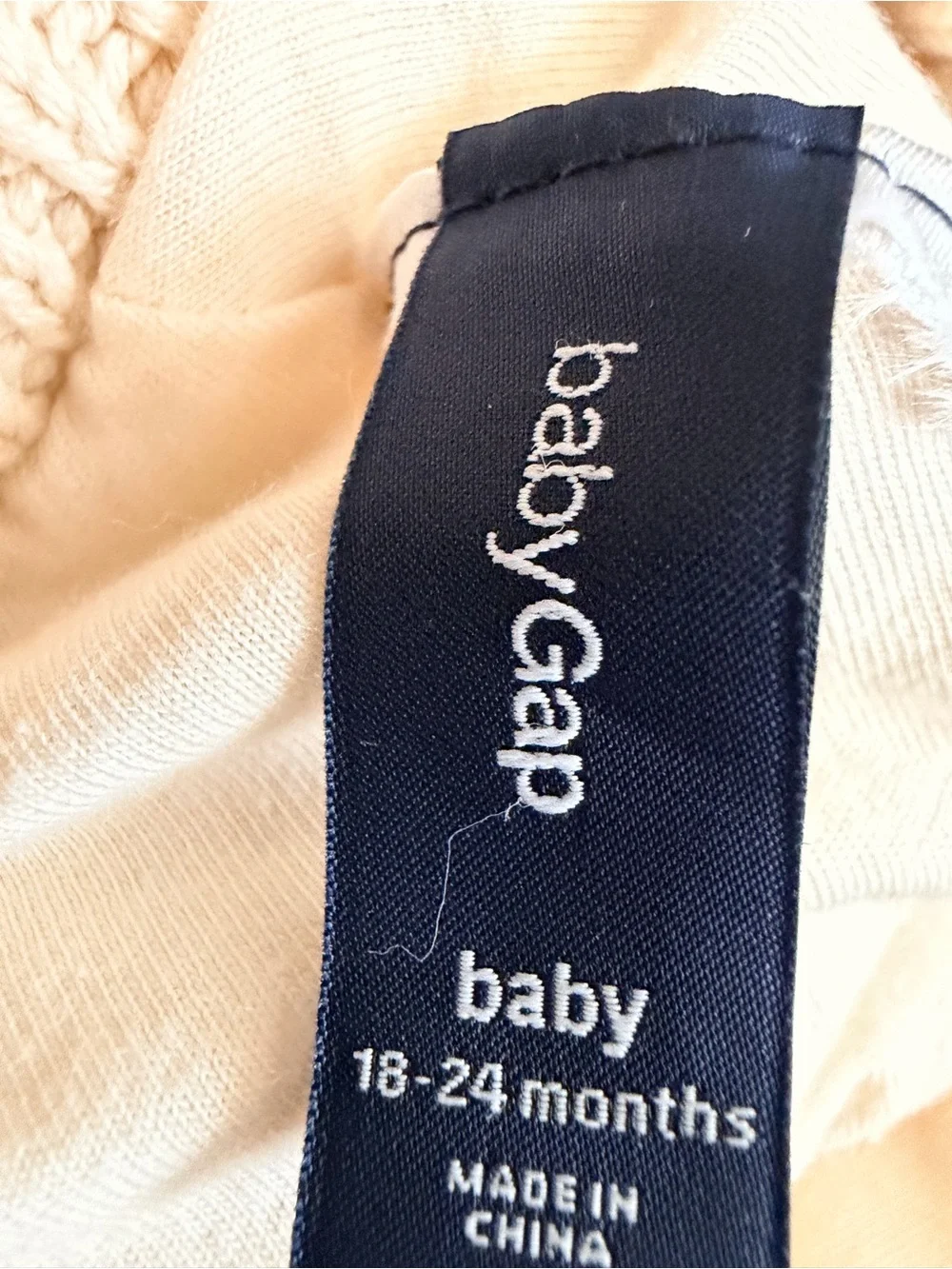GAP Cream Cable Knit Pom Beanie